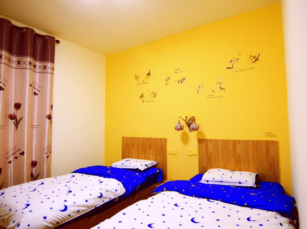 Lan Shan Chu Youth Hostel Yangshuo Room photo